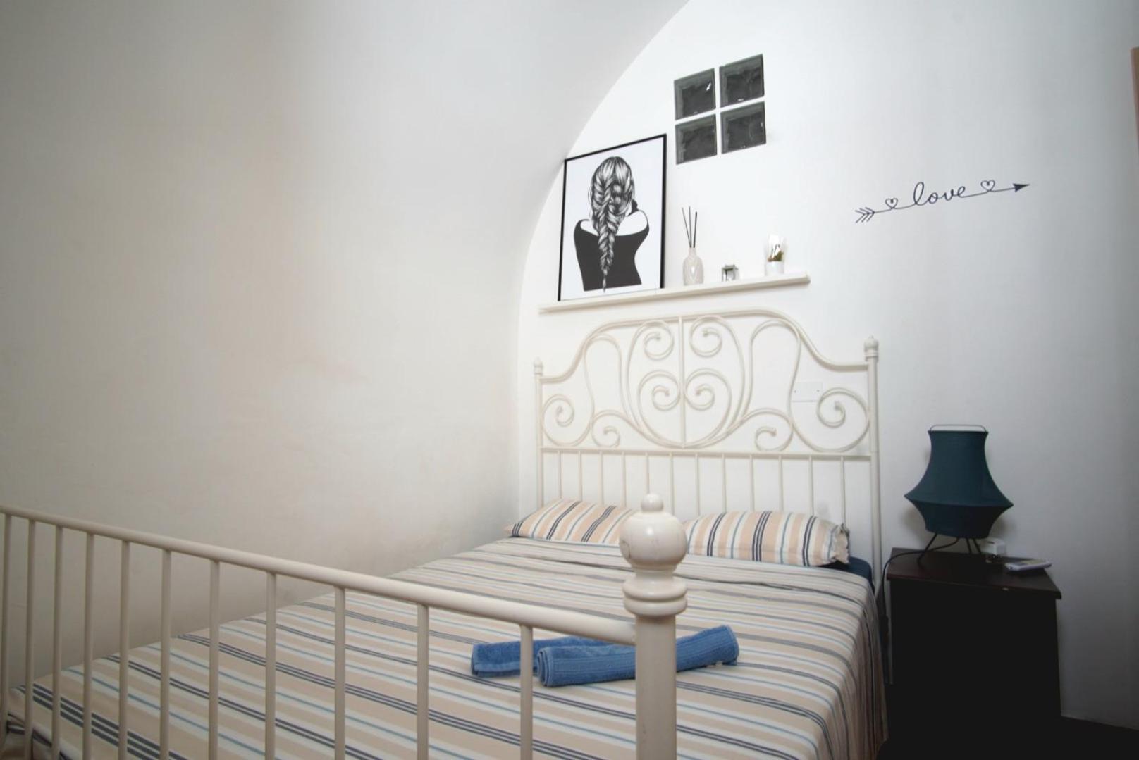 The 'Ferdinando' Refuge Apartment Mesagne Luaran gambar